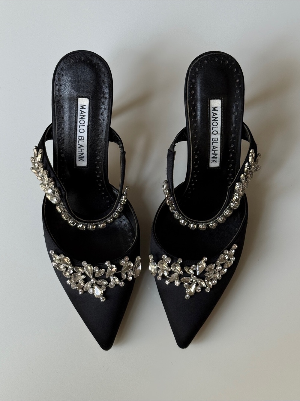 Manolo Blahnik Lurum 90mm Embellished Satin Mules – Size 39 - Picture 3 of 6